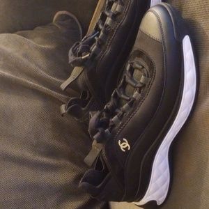 Chanel 2010 Calfskin Black and White Trainer Shoe's Unisex Size 11.5 "Like New"